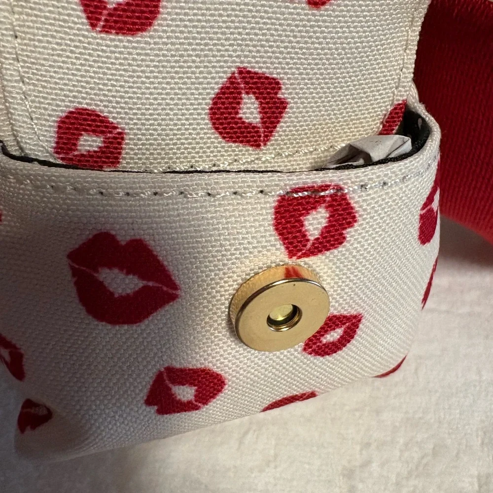 Betty Boop Fleischer kisses crossbody/shoulder bag - Picture 10 of 10